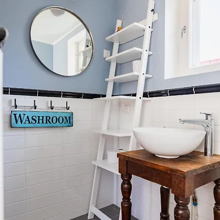 Cosy With Courtyard In Historic Building Апартаменты