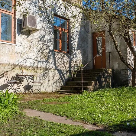Cosy With Courtyard In Historic Building * Kuressaare