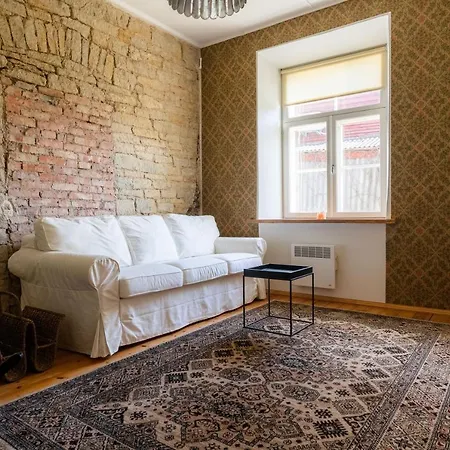Cosy With Courtyard In Historic Building Appartement