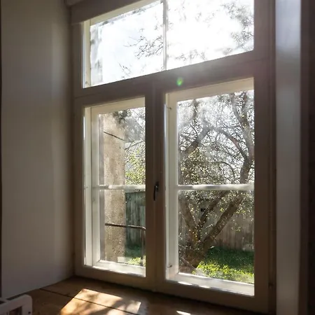 Cosy With Courtyard In Historic Building *