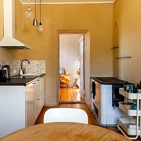 Appartement Cosy With Courtyard In Historic Building Kuressaare
