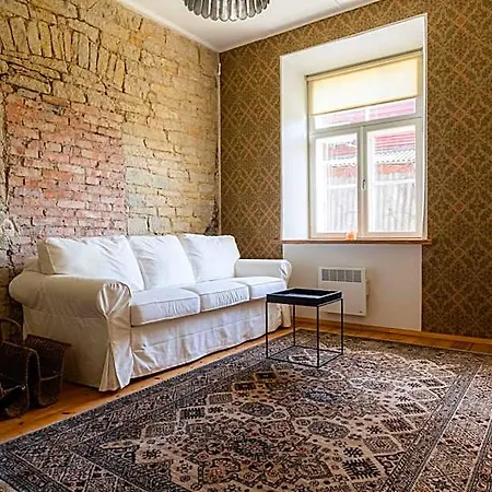 Appartement Cosy With Courtyard In Historic Building Kuressaare