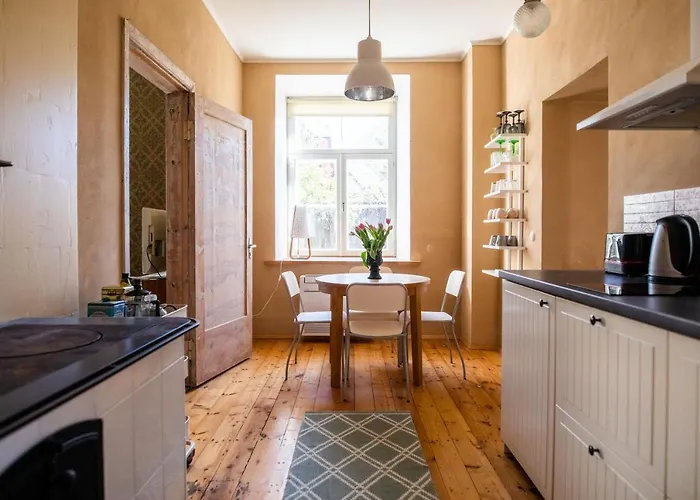 Cosy With Courtyard In Historic Building *